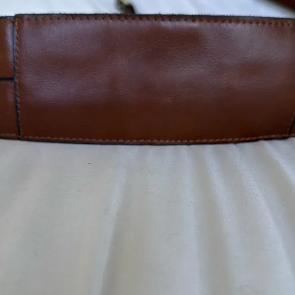 Patricia Nash Brown Shoulder Bag with Slouchy Hobo Shape and Adjustable Strap - Picture 3 of 16